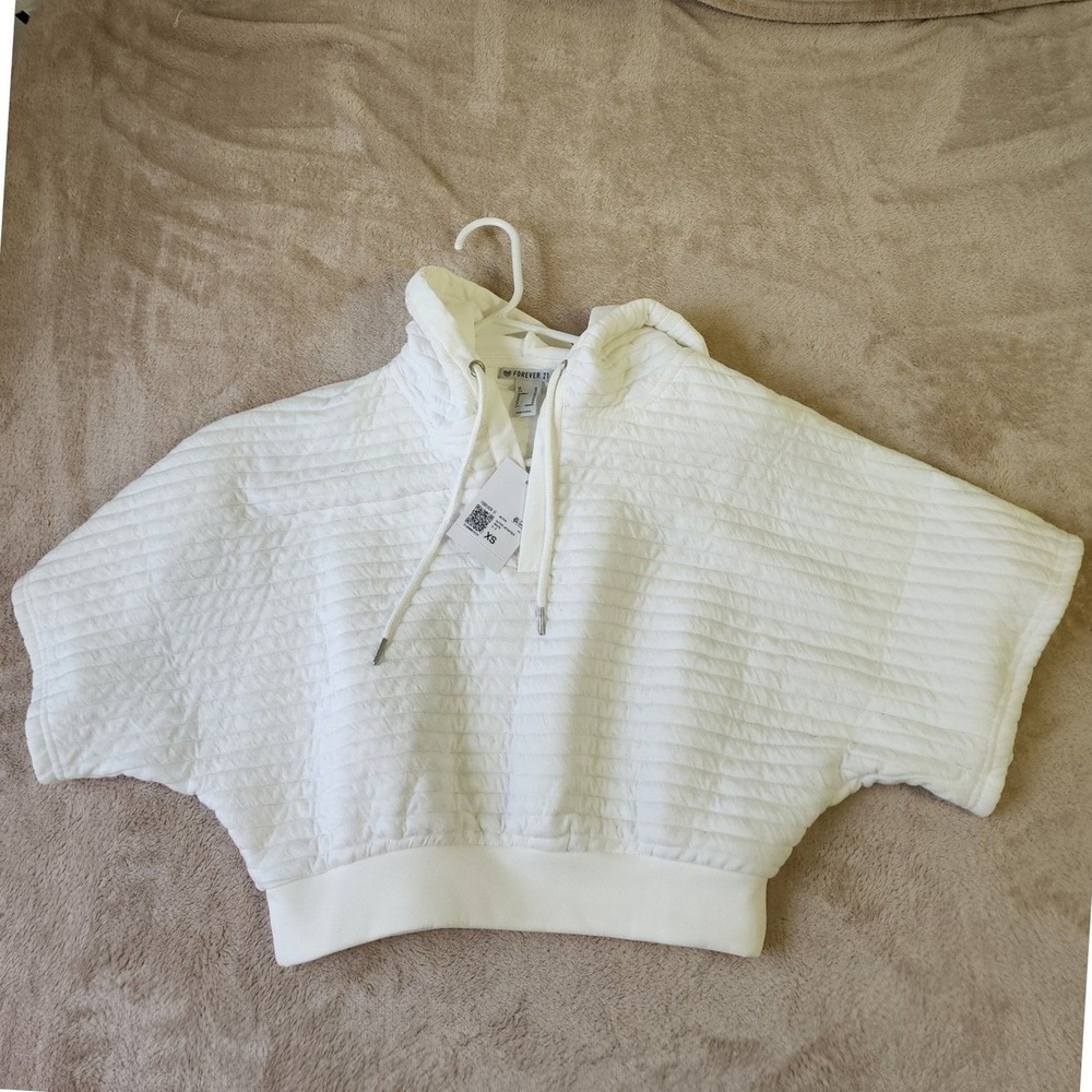 Forever 21 Womens White Quilted Short Sleeve Cropped Hoodie Sweatshirt XS New